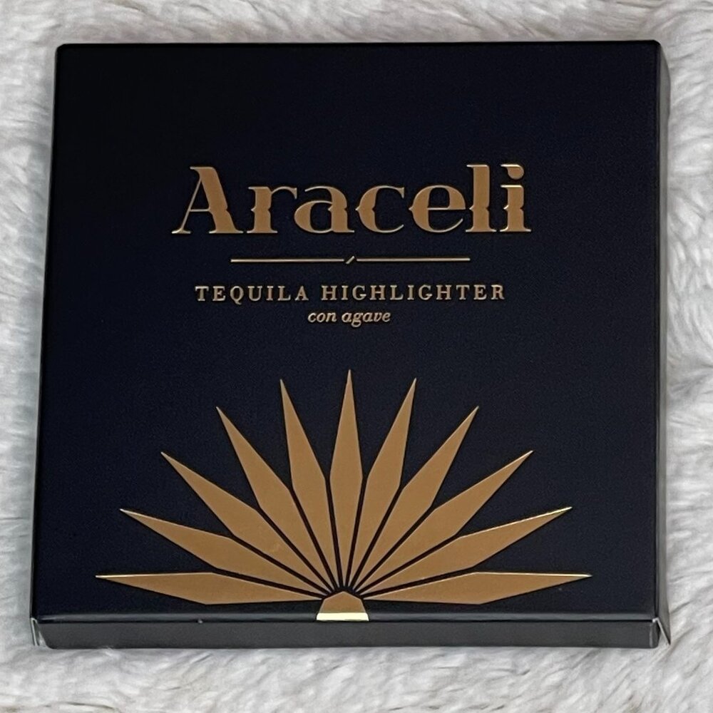 Araceli Beauty Anejo Highlighter Tequila Con Agave in Blanco - Full size 0.28oz